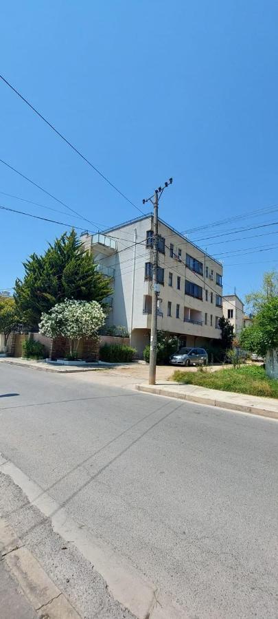 Villa Madani Durrës Buitenkant foto