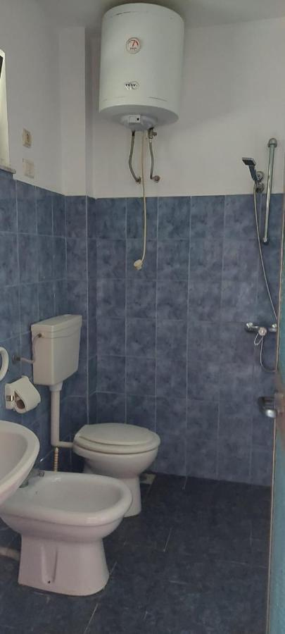 Villa Madani Durrës Buitenkant foto